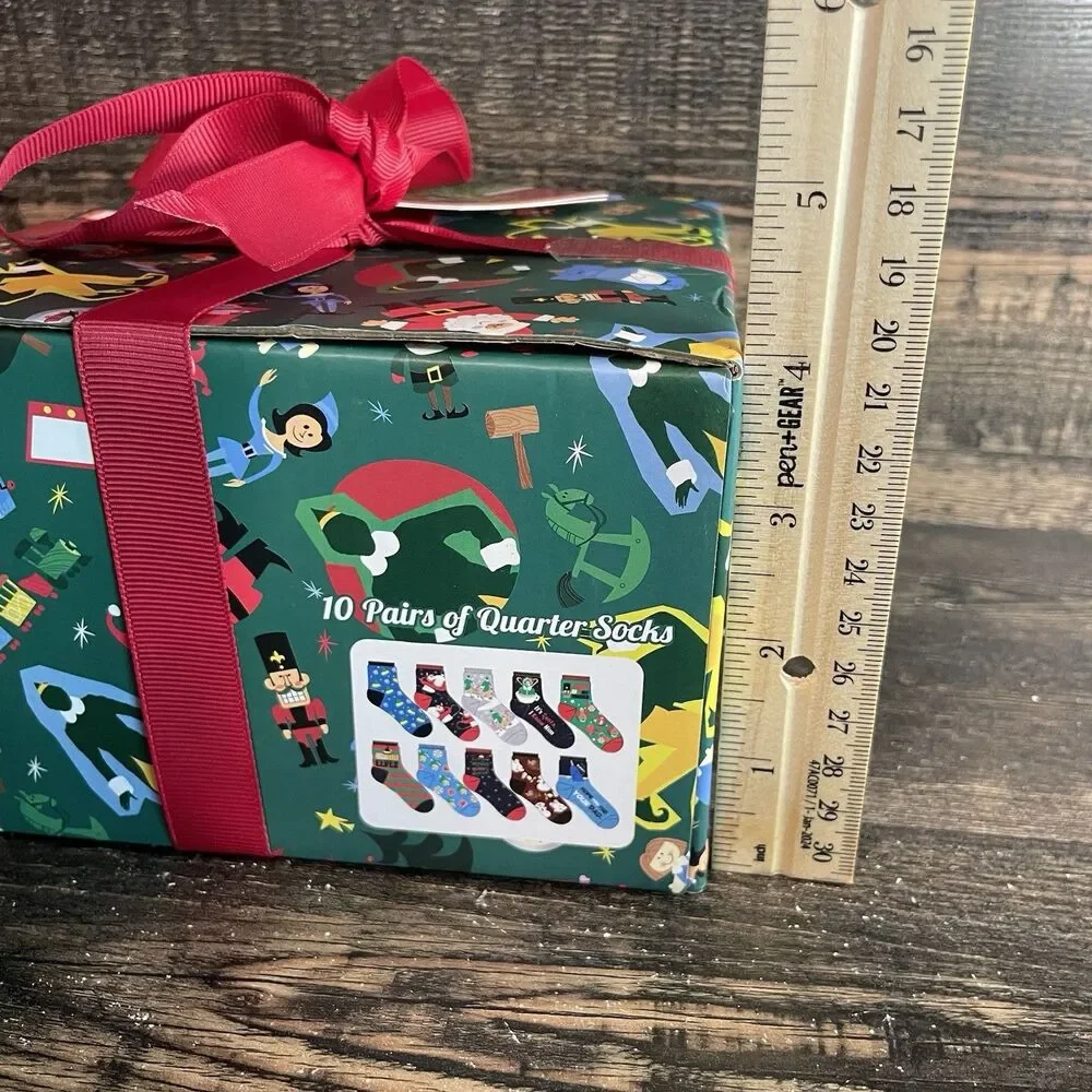 Elf Movie 10 Pair Quarter Sock Set Men’s Size 6-12 Christmas Holiday Gift Set